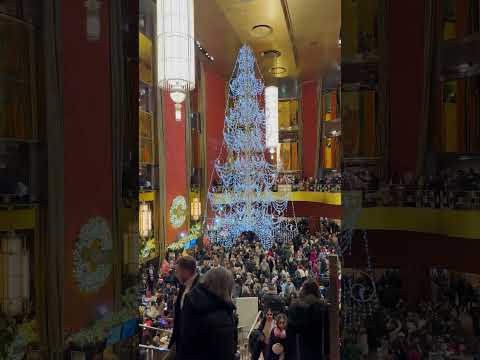 Swarovski Christmas tree chandelier (Rockettes)