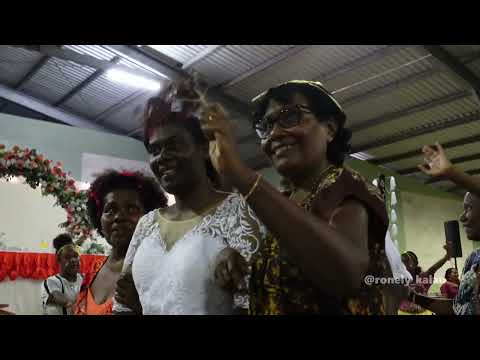 Fun wedding reception in Solomon Islands 🇸🇧