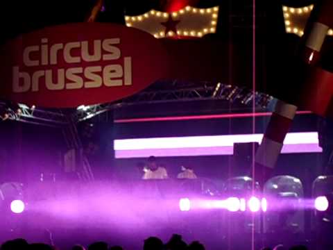 Laundry Day 2011 - Laston & Geo - Circus Brussel - Cokeman