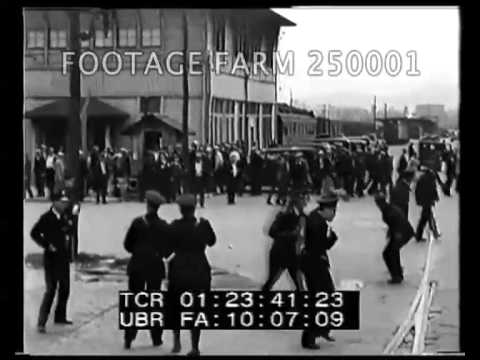 Unedited newsreel rushes from the longshoremen's strike