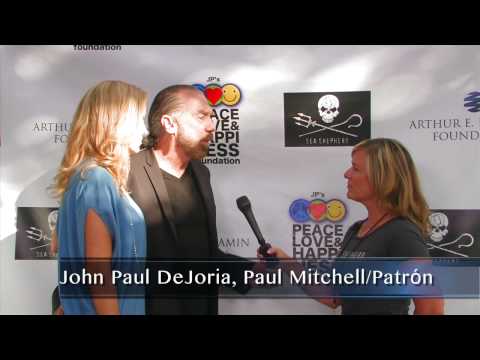 Stars Rally for Captain Watson's release at Sea Shepherd's 35th Anniversary Event
