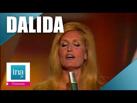 Dalida sings Il venait d'avoir 18 ans on Domino