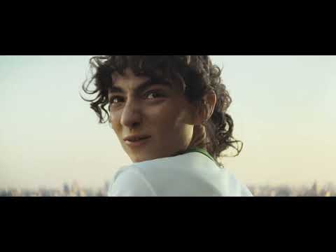 Lacoste "Life is a Beautiful Sport"