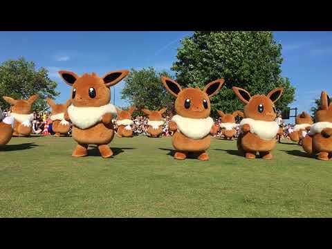 Eevee parade at Pikachu Outbreak 2018
