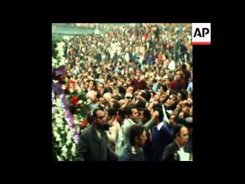 The funeral of Umm Kulthum, Cairo, 1975 - AP Archive