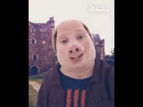 John Pork sings the World Cup