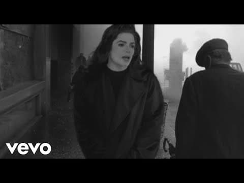 Michael Jackson — "Stranger in Moscow"