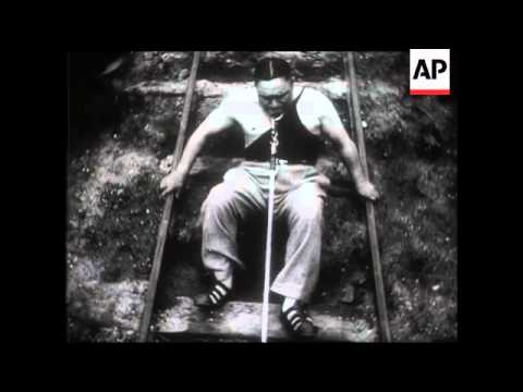 STRONG MAN - MR LE GALL