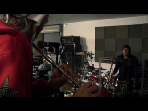Shpongle Nothing is something worth doing live in studio