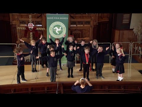 The Bunscoill Ghaelgagh sing 'Hooin dys y Eeastagh Yuan' at the Manx Folk Awards (2024)
