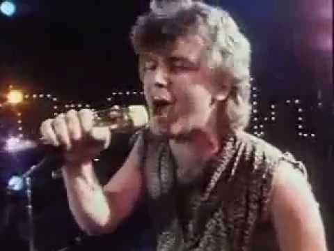 Honeymoon Suite — New Girl Now