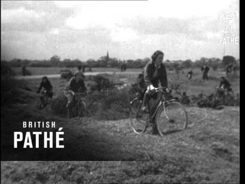 Girl Cyclists Issue Title Is Jane To Jollity (1936)