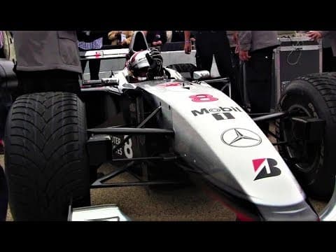 Mika Häkkinen Mercedes Formula 1 World Champion Car - F1 McLaren-Mercedes MP 4-13