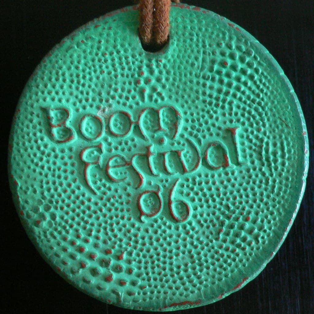 Medallion back, Boom 2006