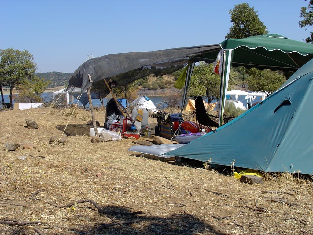 Neighbour camp, second view, Boom 2004