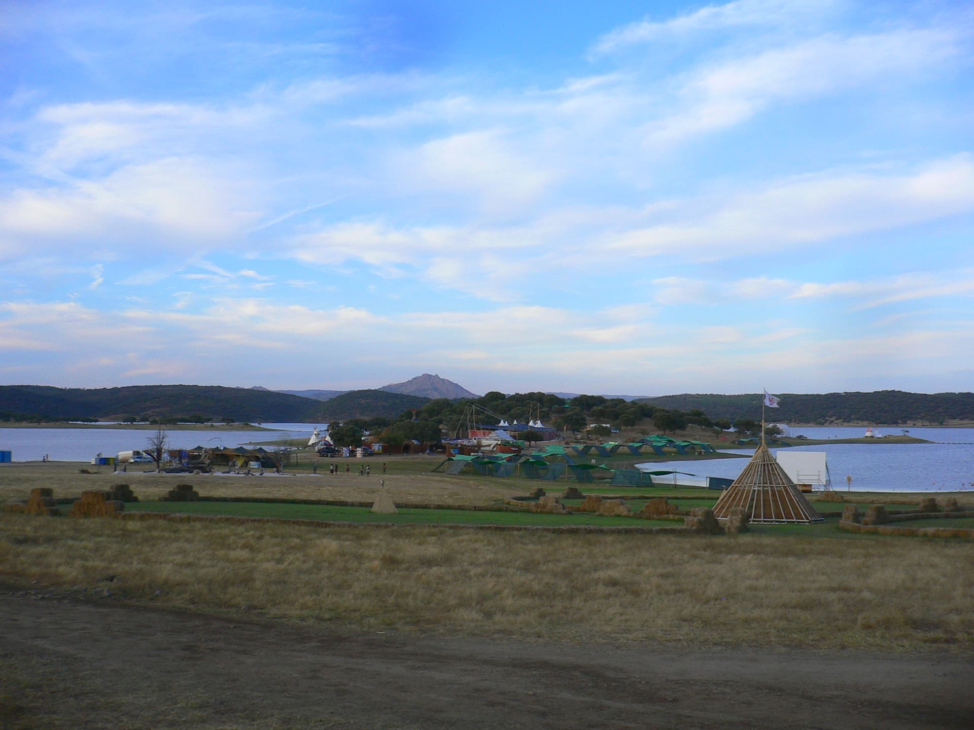 View, Boom 2008