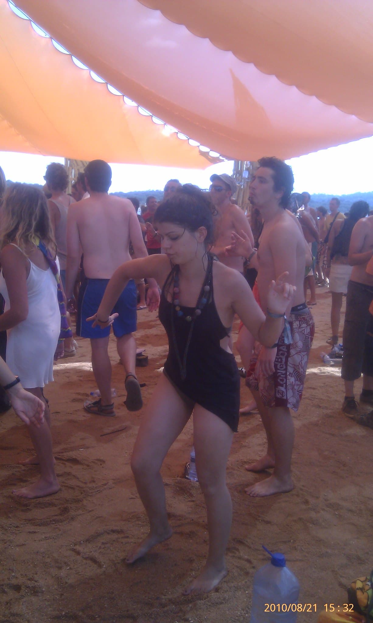 Dancing under the orange shade canopy, Boom 2010