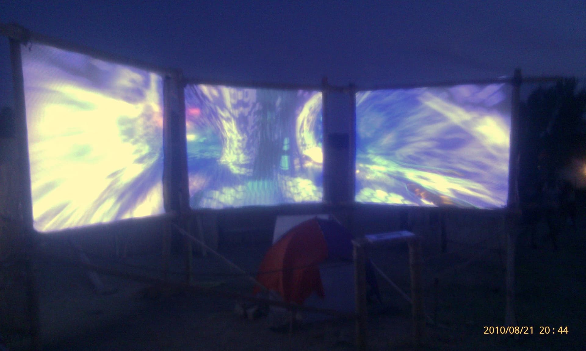 Nucleon - a interactive visual installation, Boom 2010