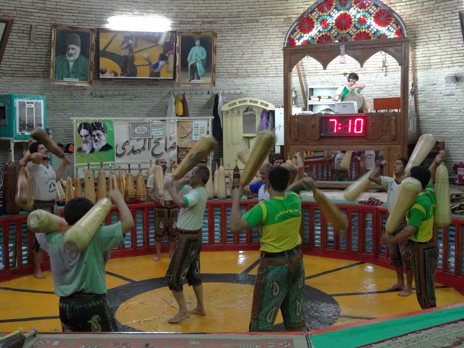 Working out at the zurkhaneh, Yazd