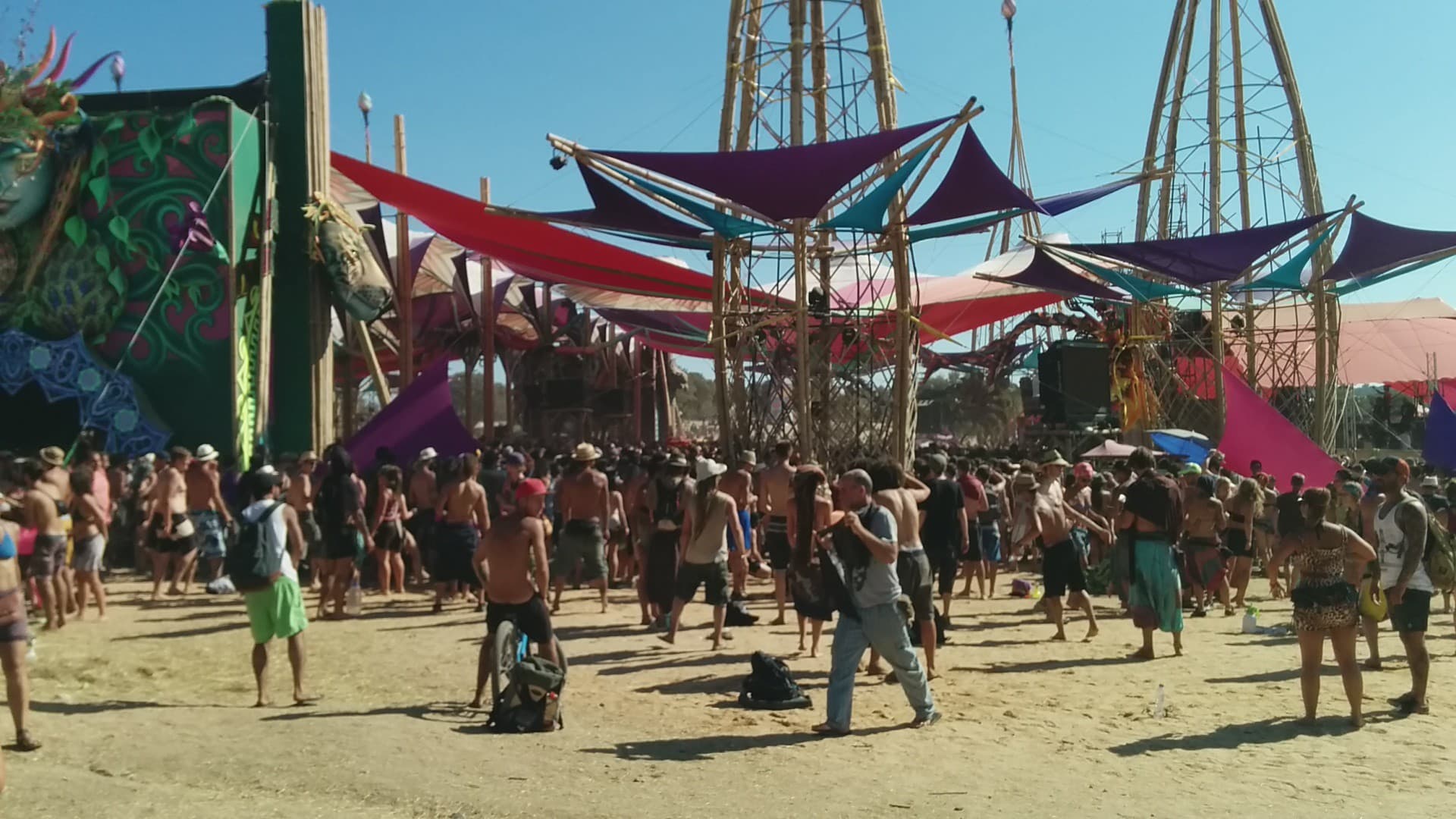 Crowd below the masts and shade sails, Boom 2014