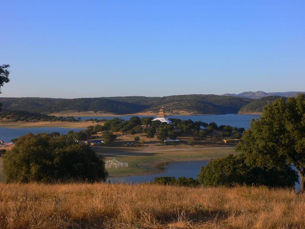 View, Boom 2006