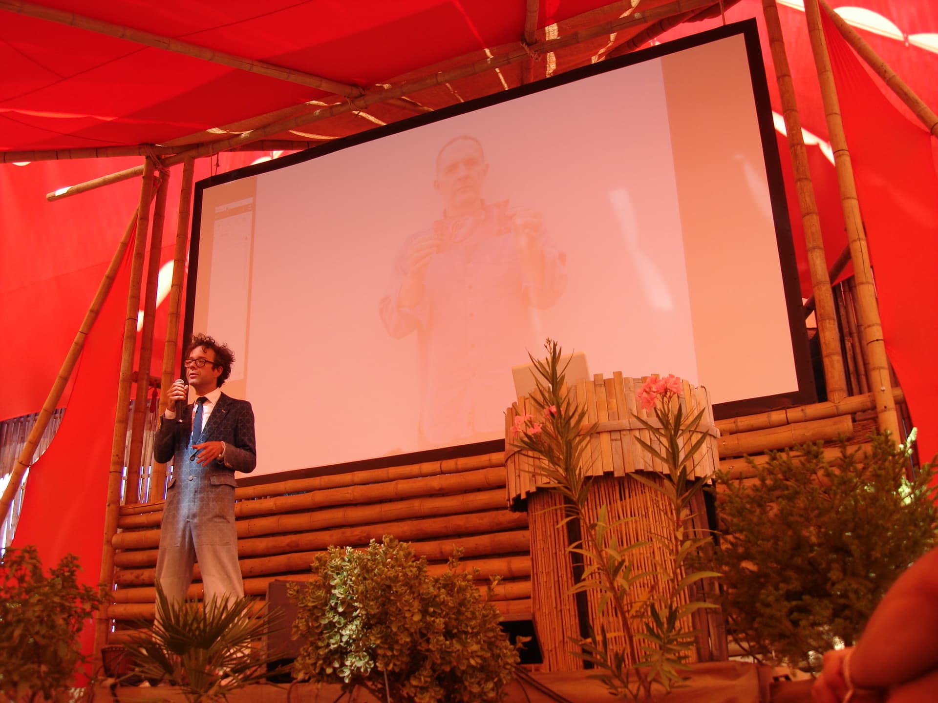 Art as Money with Dadara, Boom 2012