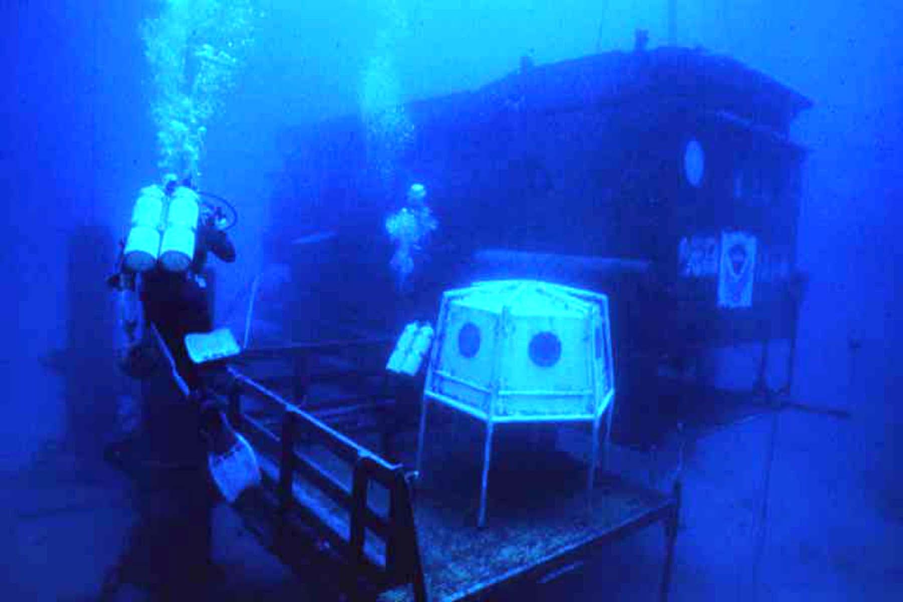 The Aquarius laboratory on Conch Reef, Florida
