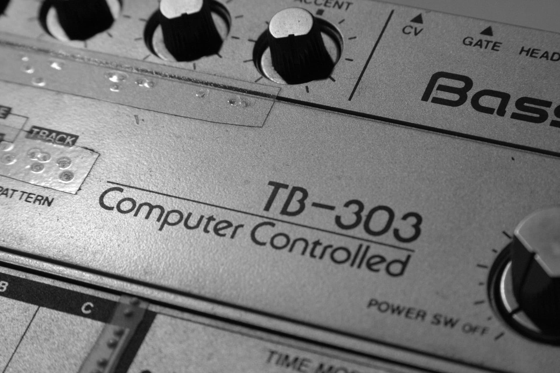 Old Roland TB-303 (2163385152)