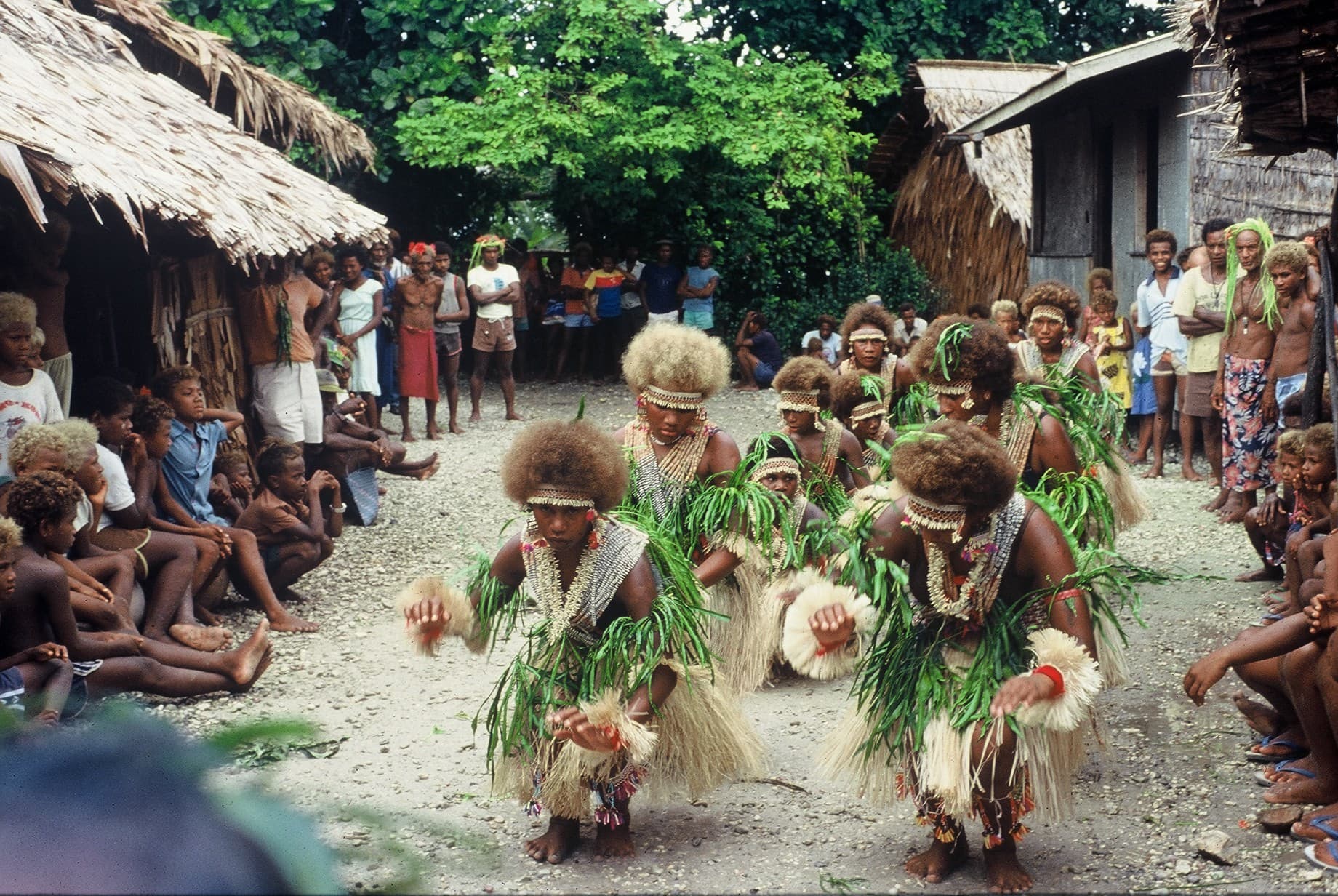 Women's ceremonial wedding dance, Lau Lagoon