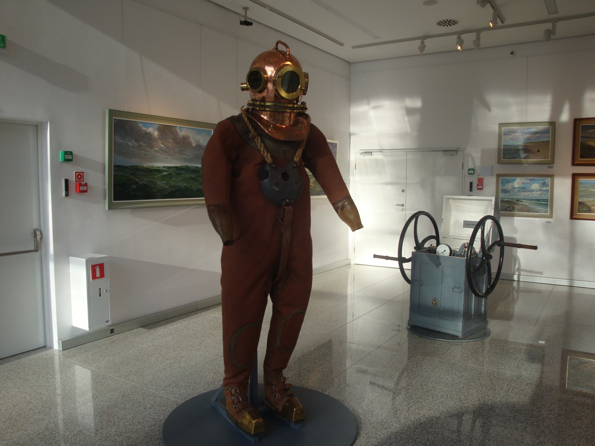 Standard diving dress in a naval museum