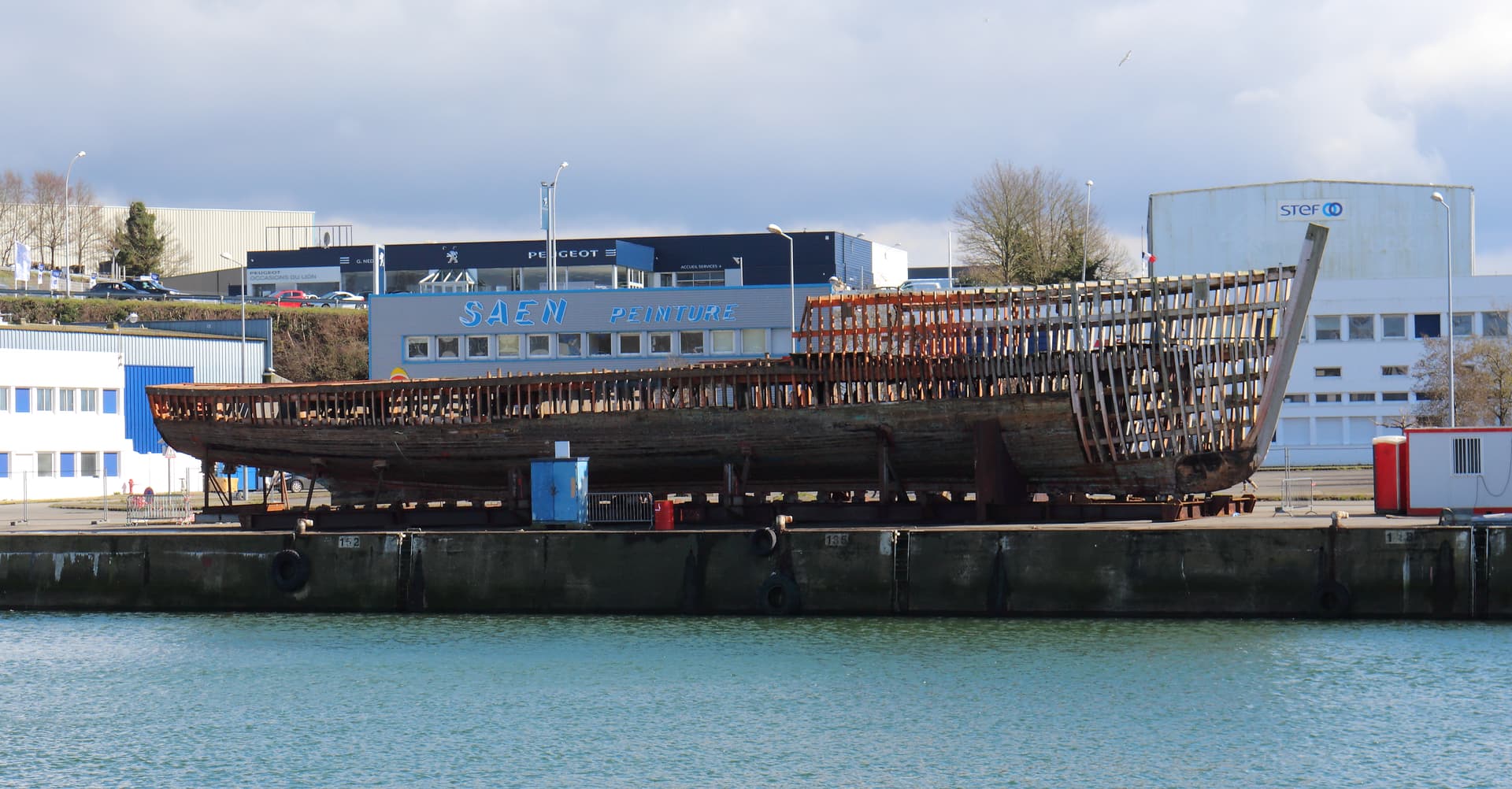 The Calypso hull awaiting transfer, Concarneau