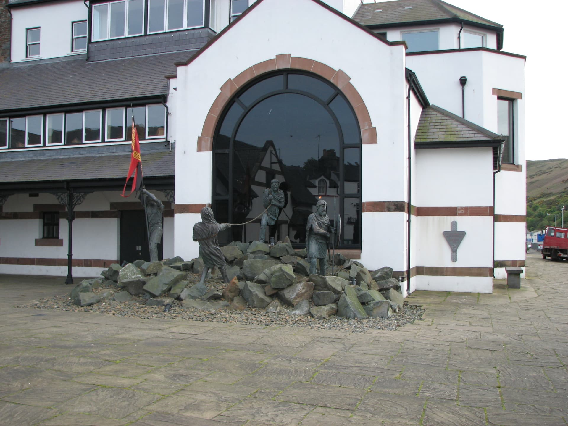 House-of-Manannan Peel-Man 01