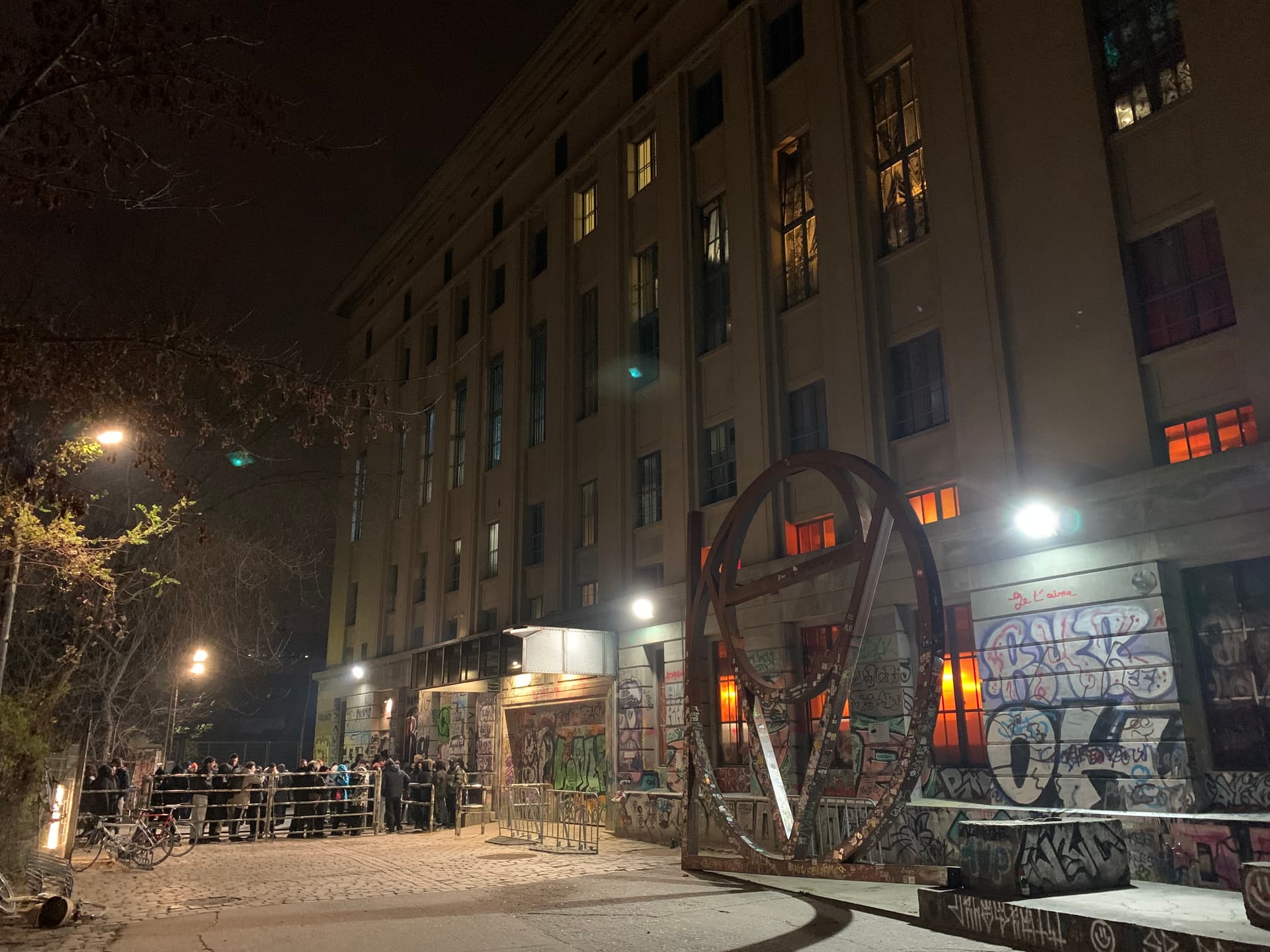 1 Berlin Berghain NYE 04