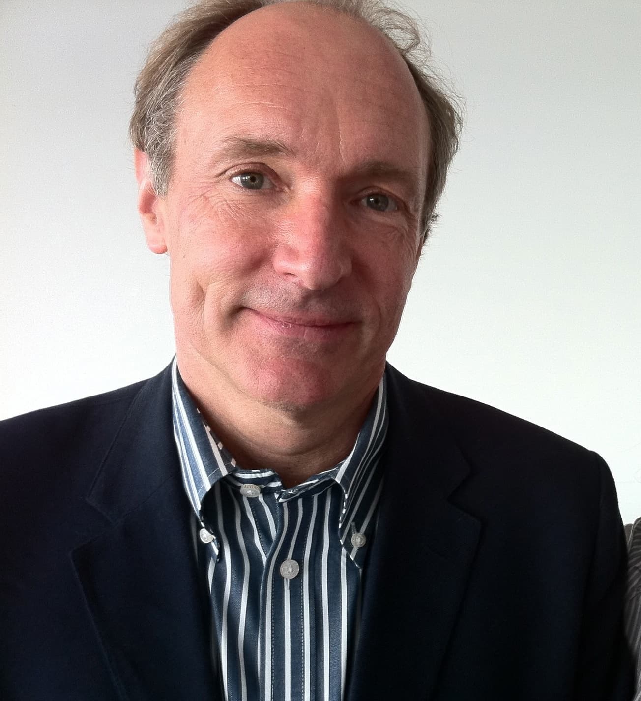Tim Berners-Lee Proposes the Web