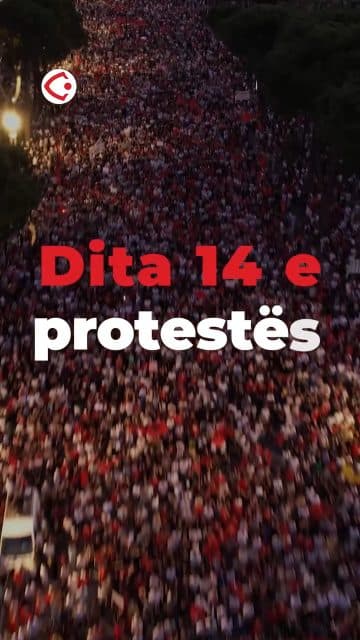Dita e 14-të e protestës mbushi sërish sheshin me mijëra qytetarë, të cilët kërkuan dorëheqje