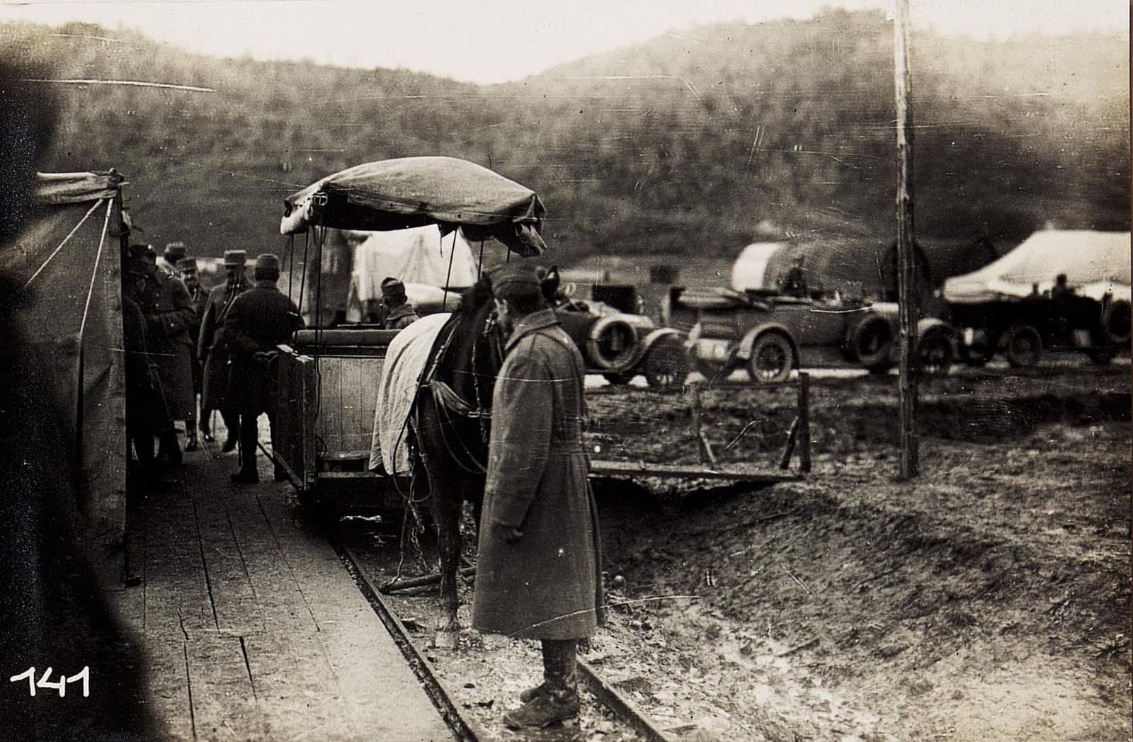 Field railway leaving Vorë