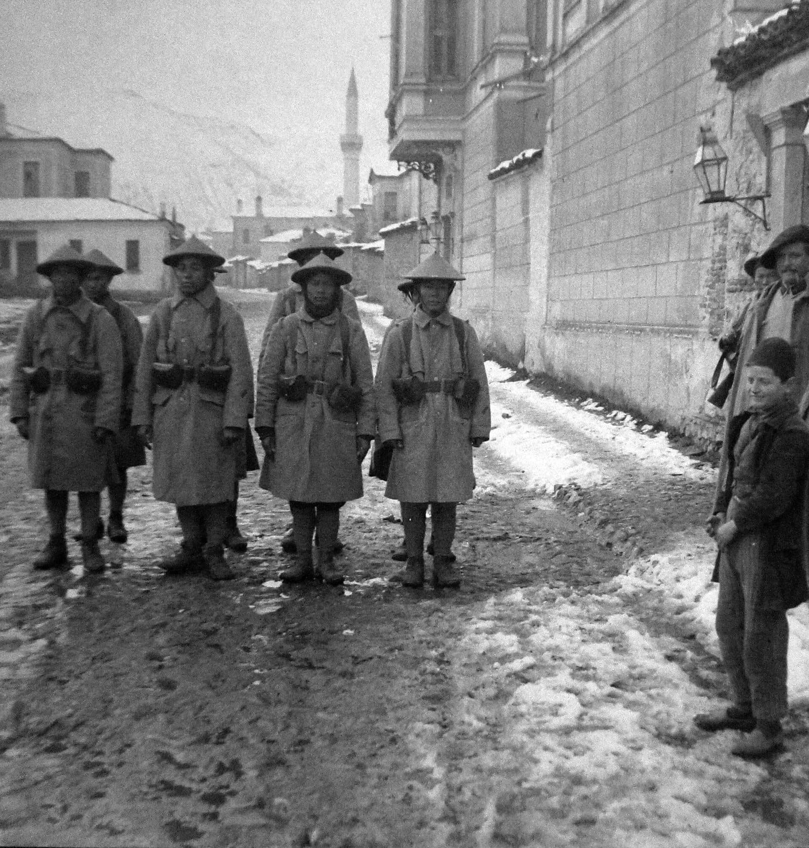 Indochinese riflemen at Korce, 1917