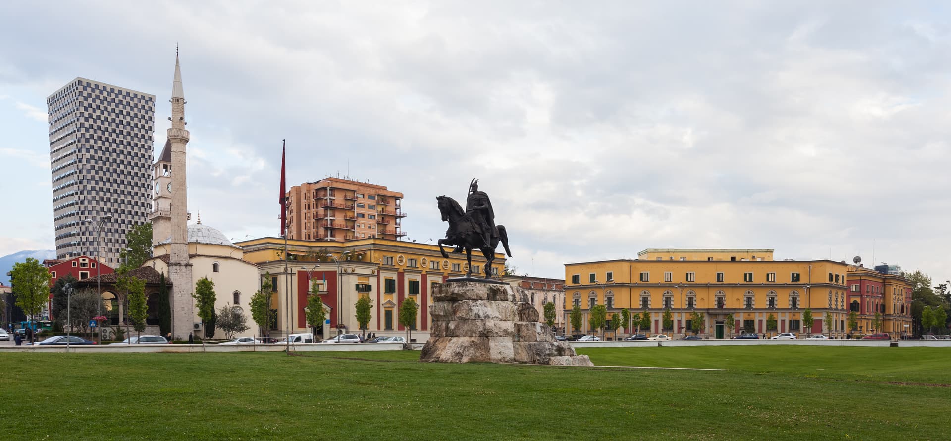 Skanderbeg Monument, Tirana (Odhise Paskali, 1968)