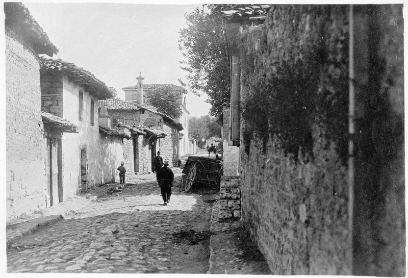 A street in Vlore, 1917