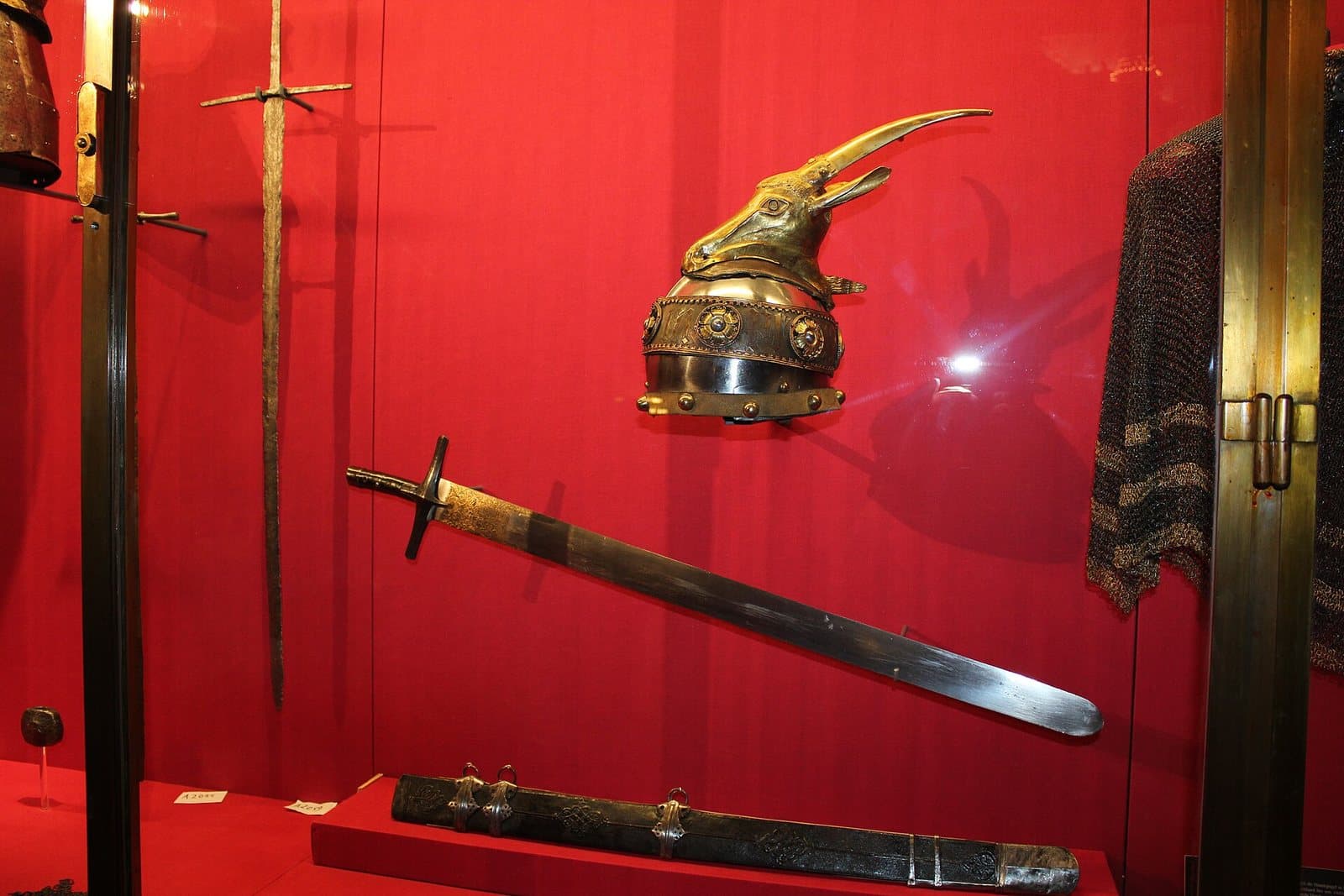 The helmet and sword of Skanderbeg in Vienna