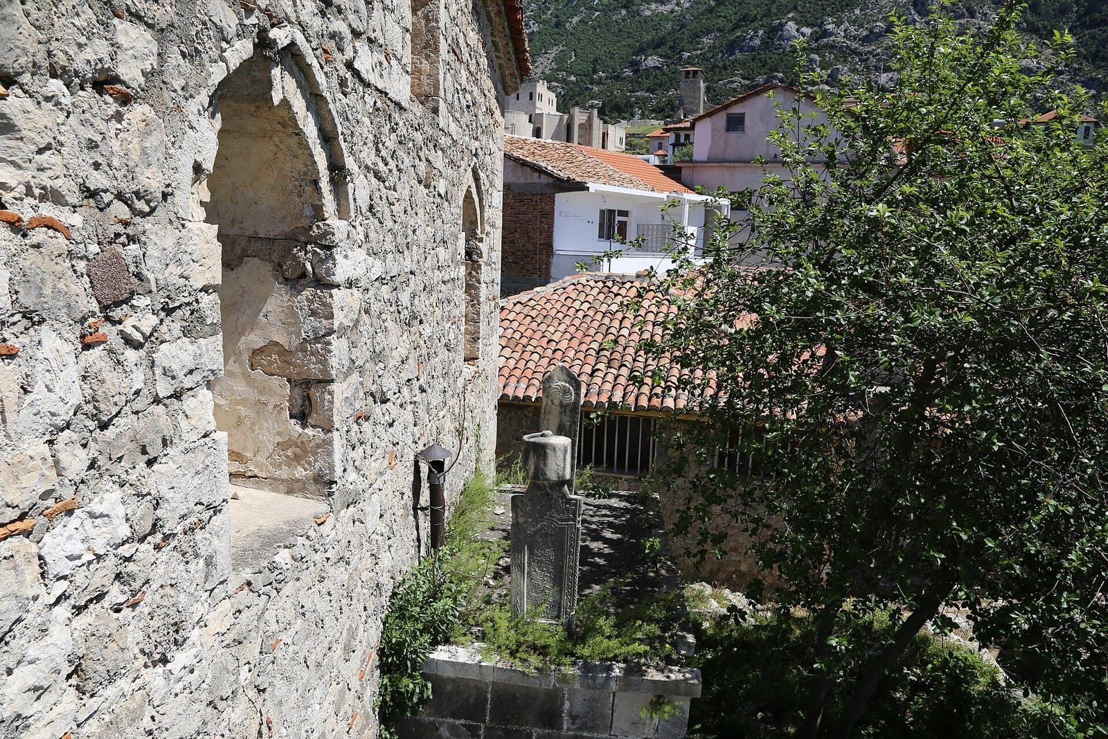 Window of the Dollma teqe at Krujë