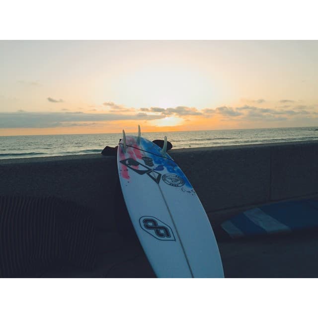 Happy to get through my heat in the pro junior , resting for round 2 tomorrow , lets go!!