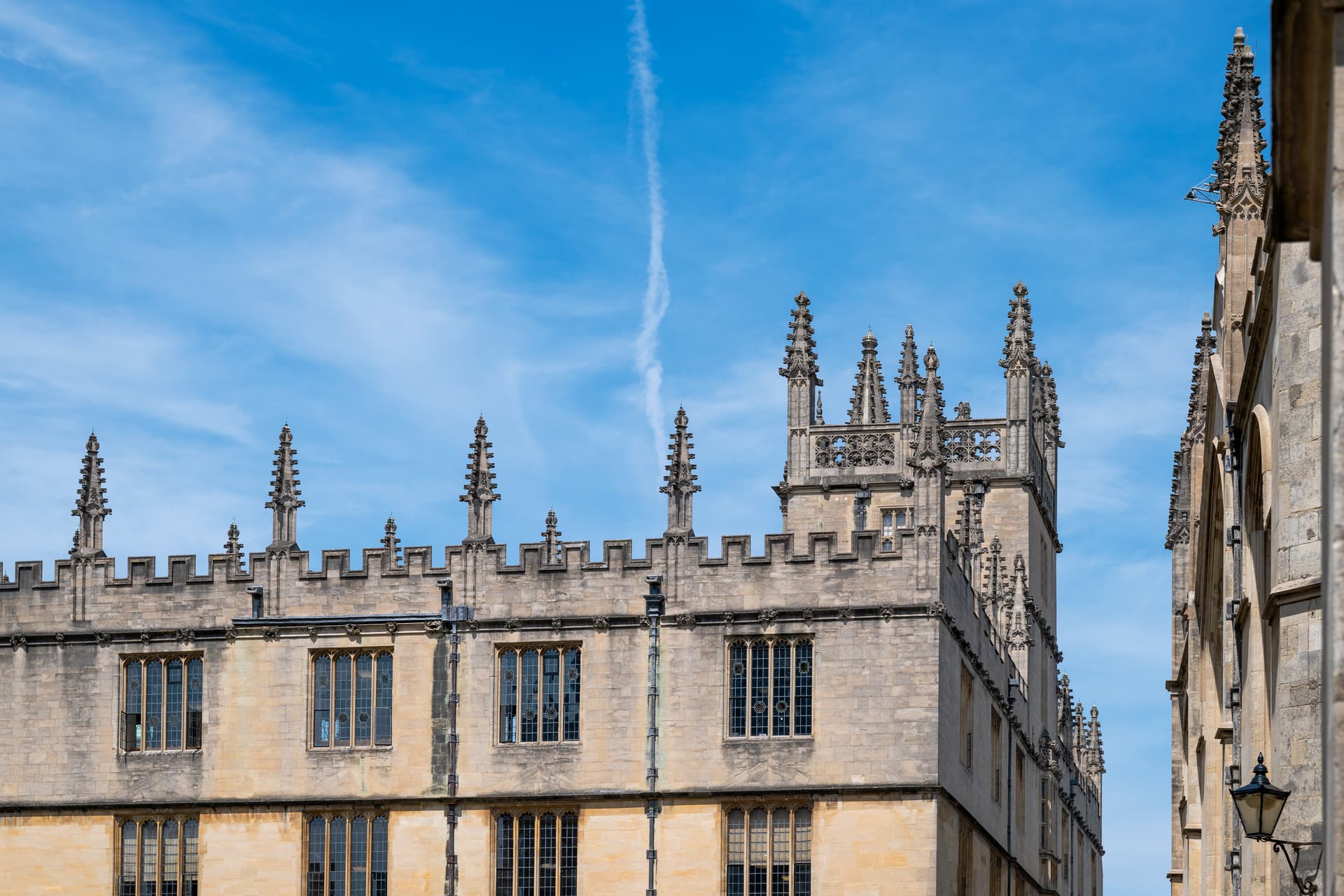 1047185 I BODLEIAN LIBRARY AND SCHOOLS QUADRANGLE INCLUDING THE DIVINITY SCHOOL AND THE CONVOCATION HOUSE, fro