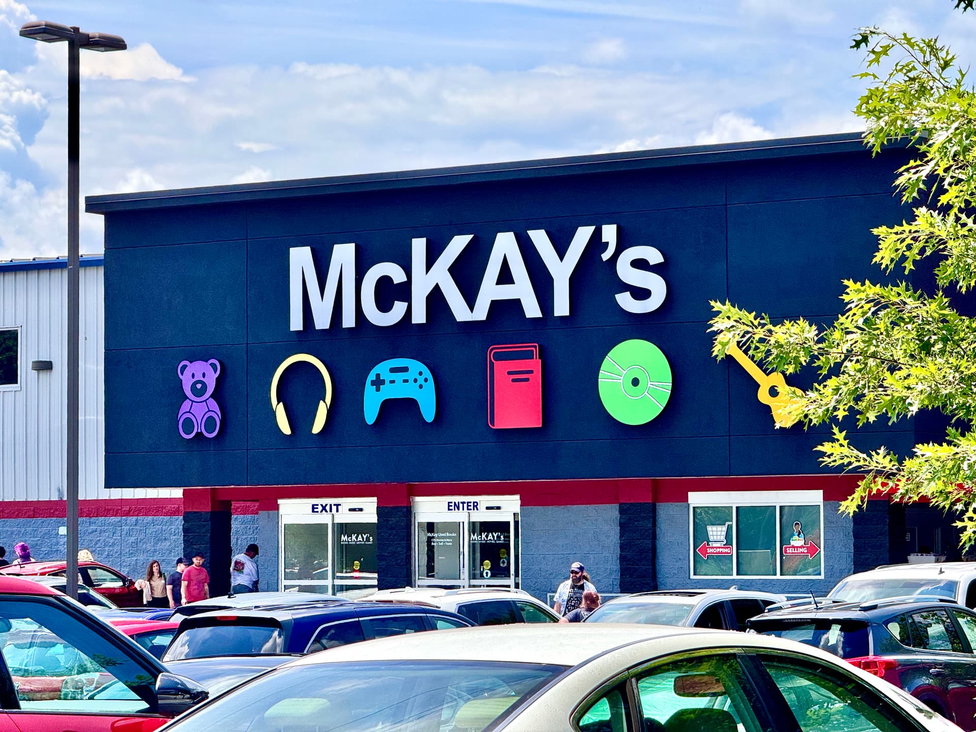 McKAY's used bookstore in Chattanooga, Tennessee 07