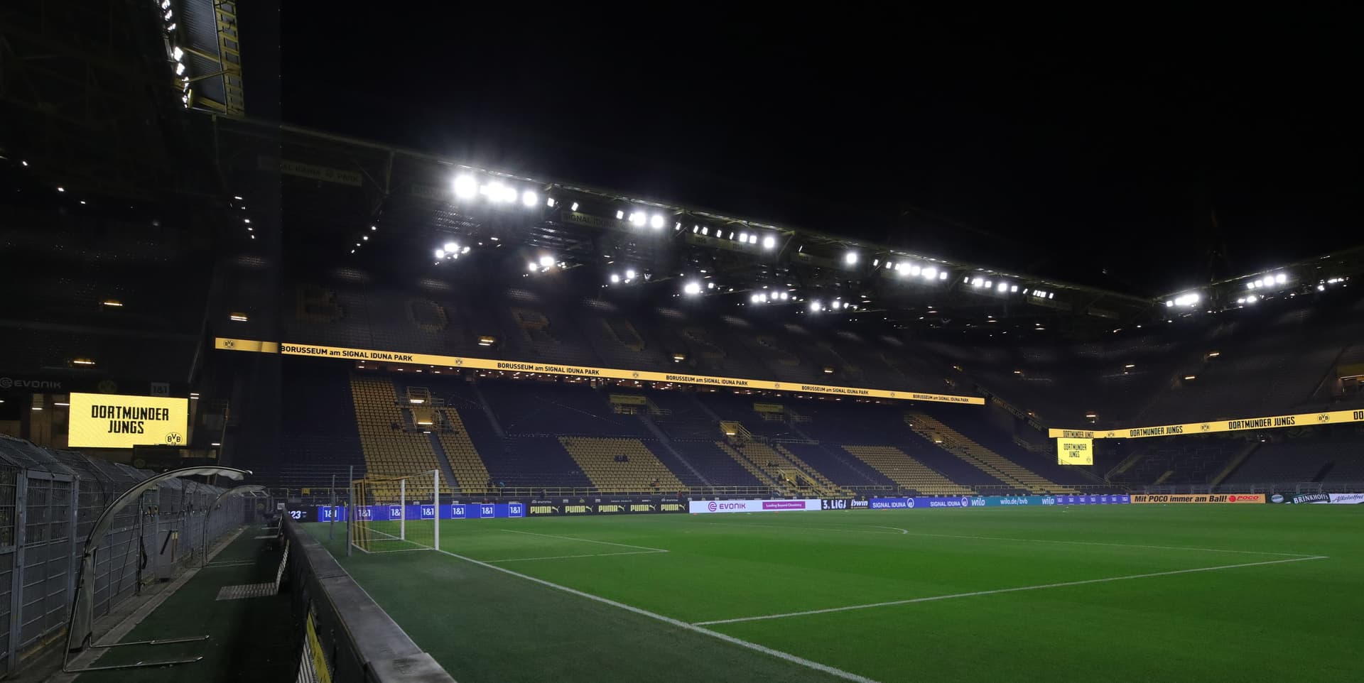 2022-11-11 Borussia Dortund II gegen FC Erzgebirge Aue (3. Liga 2022-23) by Sandro Halank–002