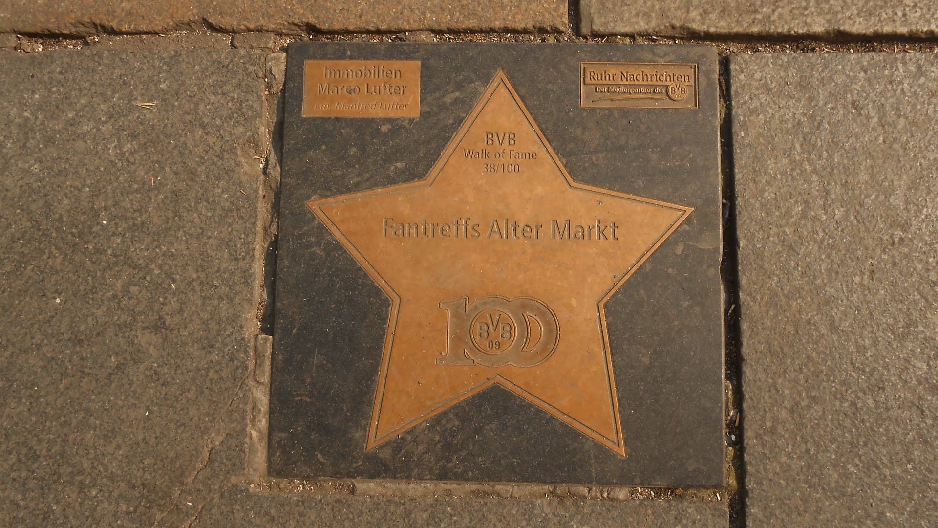 BVB Walk of Fame 38-100