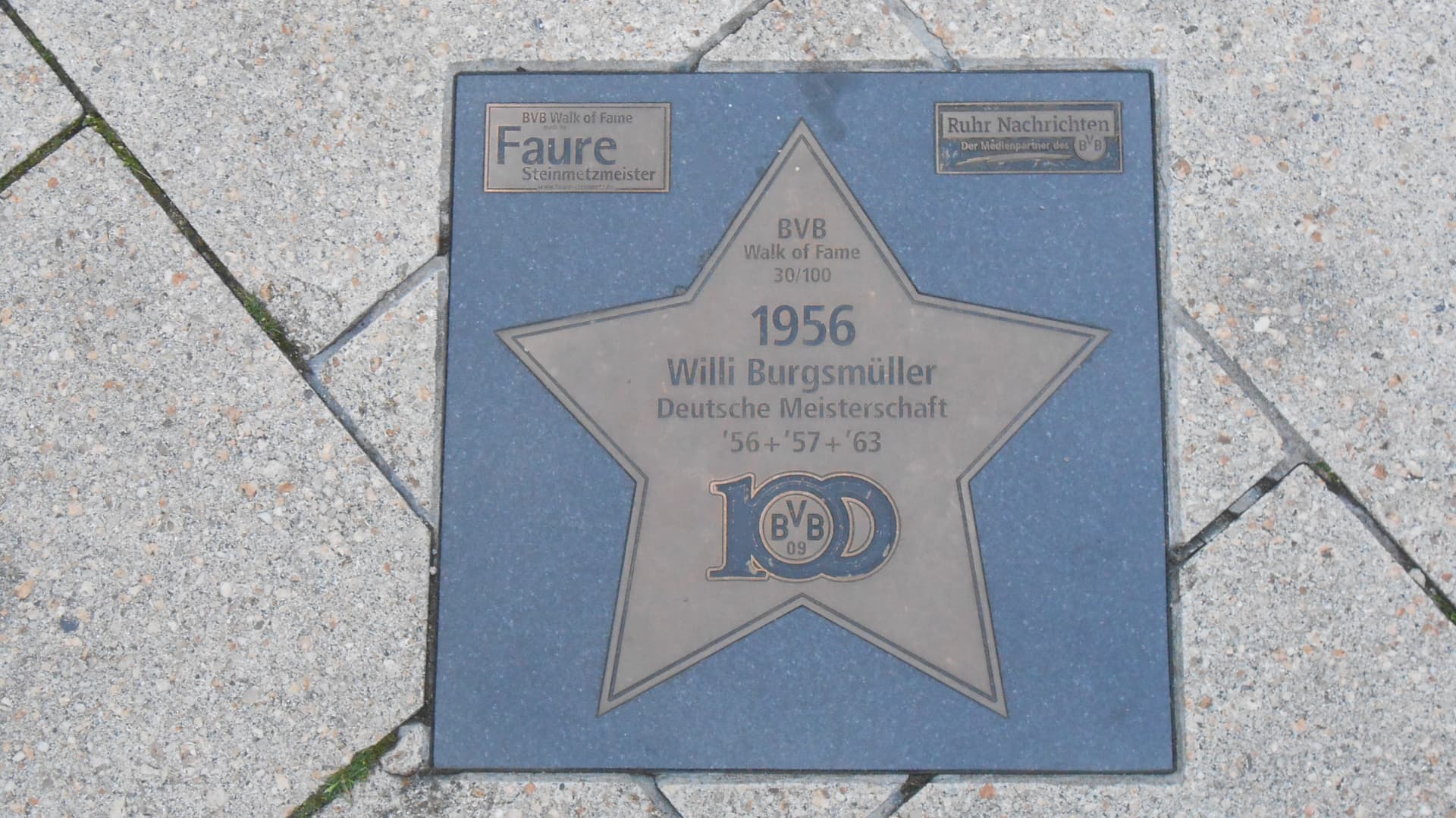 BVB Walk of Fame 30-100