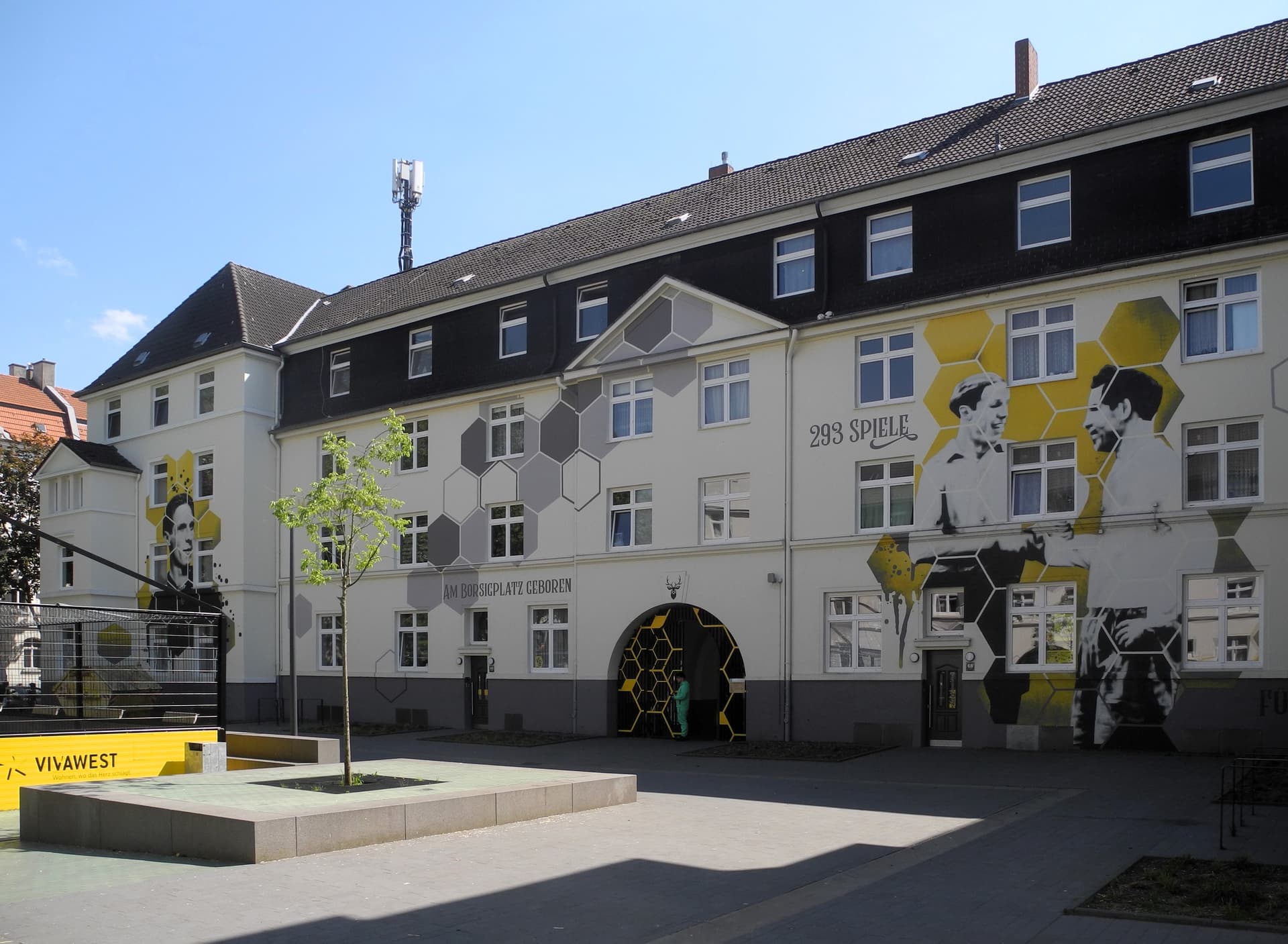 Dortmund, Wohnhof Oesterholzstr. 44 - 54, Südflügel, von rechts