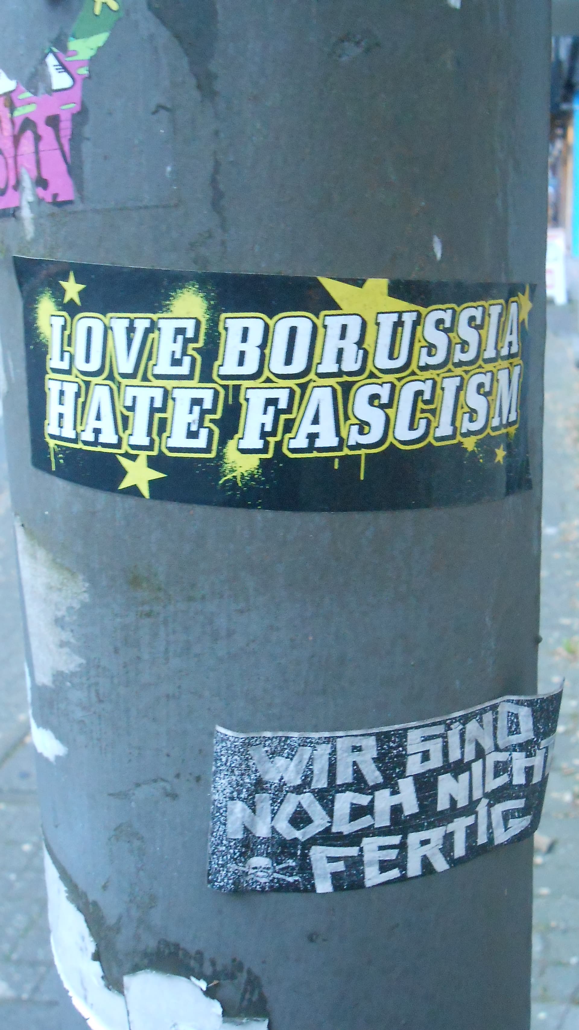 Love Borussia, hate fascism
