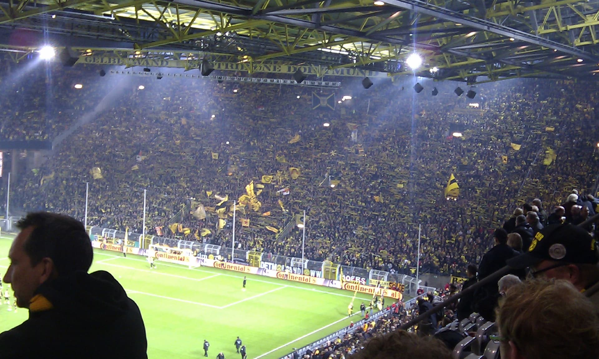 GER Dortmund Stadion 002 2011 - Südtribüne